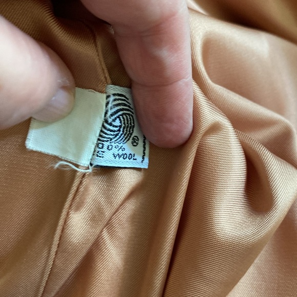 Cream wool coat. Fully lined. Size 14/16. - Picture 10 of 10